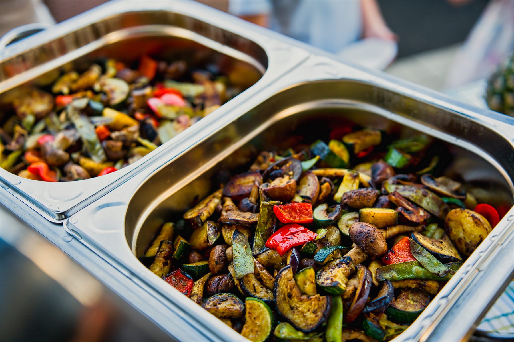 Grillgemüse im Chafing-Dish am Buffet